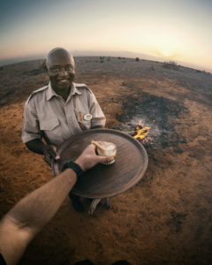 Sundowner mit dem Satao Camp