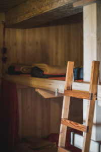 Hütte am Segnespass